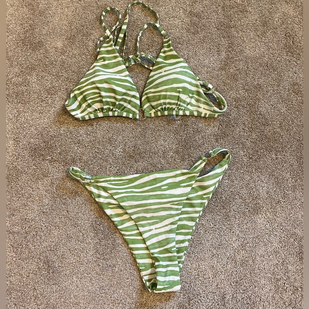 Shein green zebra print bikini (never worn)